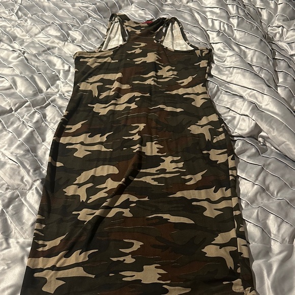 Hot Kiss Camouflage Midi Dress - Picture 2 of 2